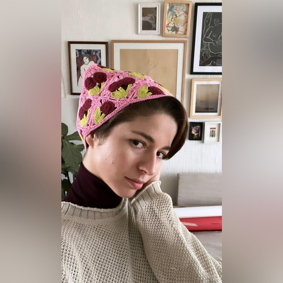 Urban Outfitters Cherry Knit Headscarf - Picture 12 of 12